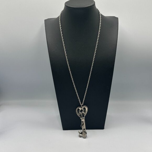 3/$30 Vintage Key Pendant Necklace Silver Ornate Scroll Design Long Chain 30" - Picture 10 of 14
